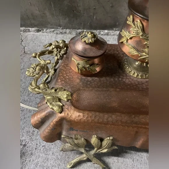 Hammered Copper French Bouillotte Lamp Handpainted Shade W/ Built In Inkwell WOW - Picture 6 of 12